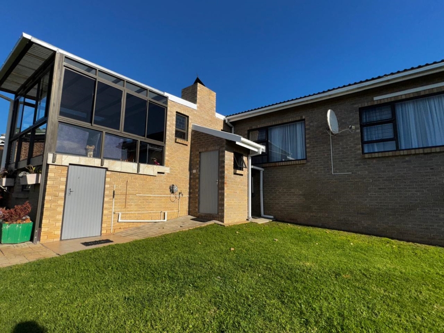 3 Bedroom Property for Sale in Noorsekloof Eastern Cape